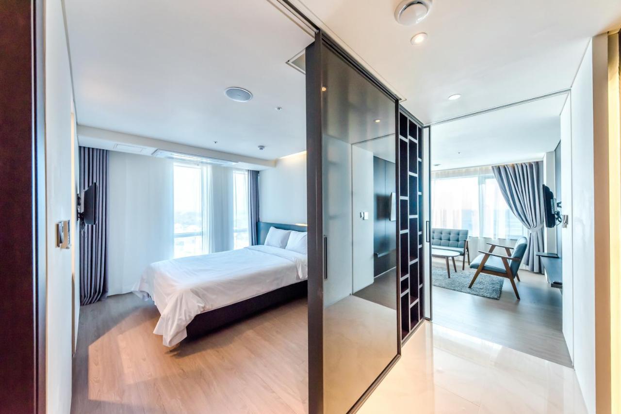 The First70 Hotel Seogwipo Extérieur photo