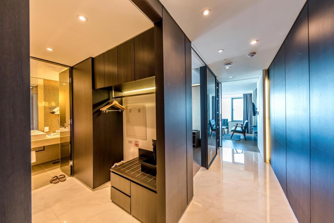 The First70 Hotel Seogwipo Extérieur photo