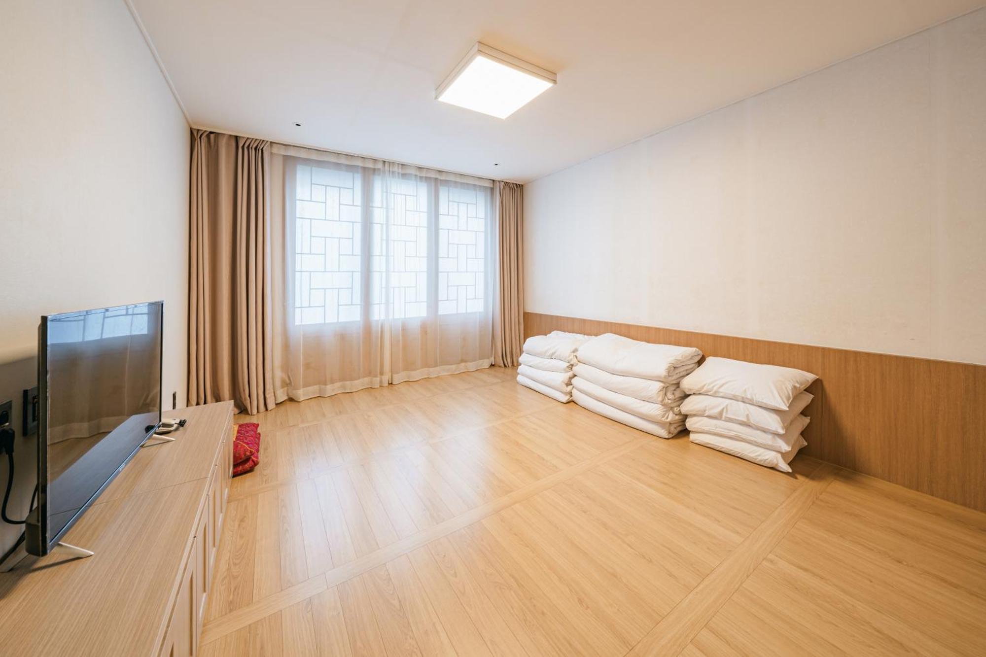 The First70 Hotel Seogwipo Extérieur photo