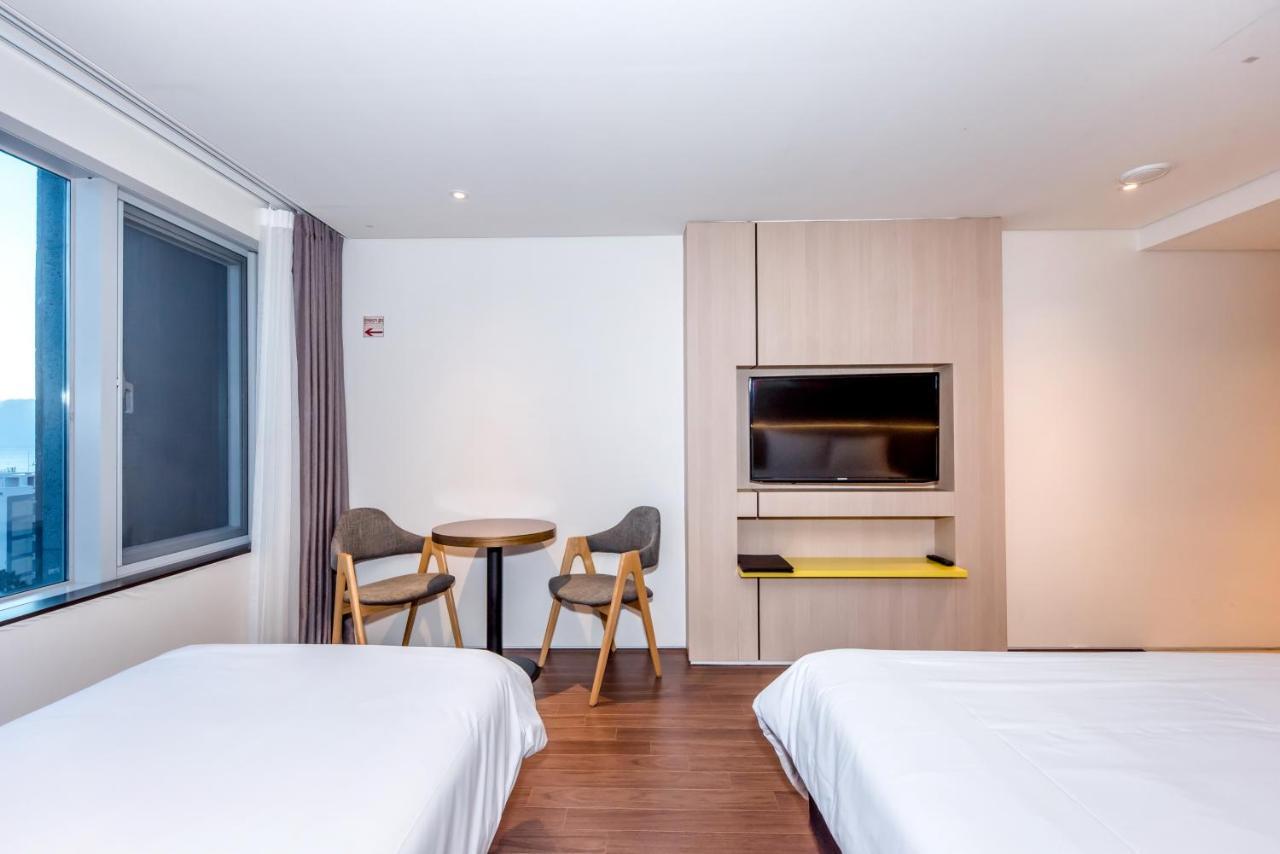 The First70 Hotel Seogwipo Extérieur photo